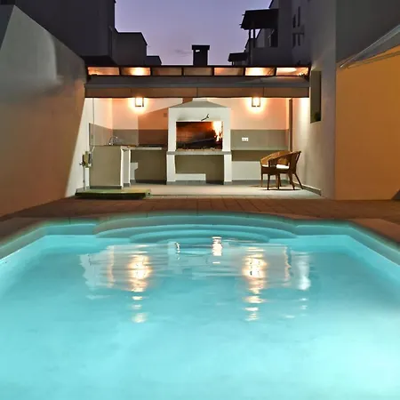 Lighthouse - Private Pool - Вилла